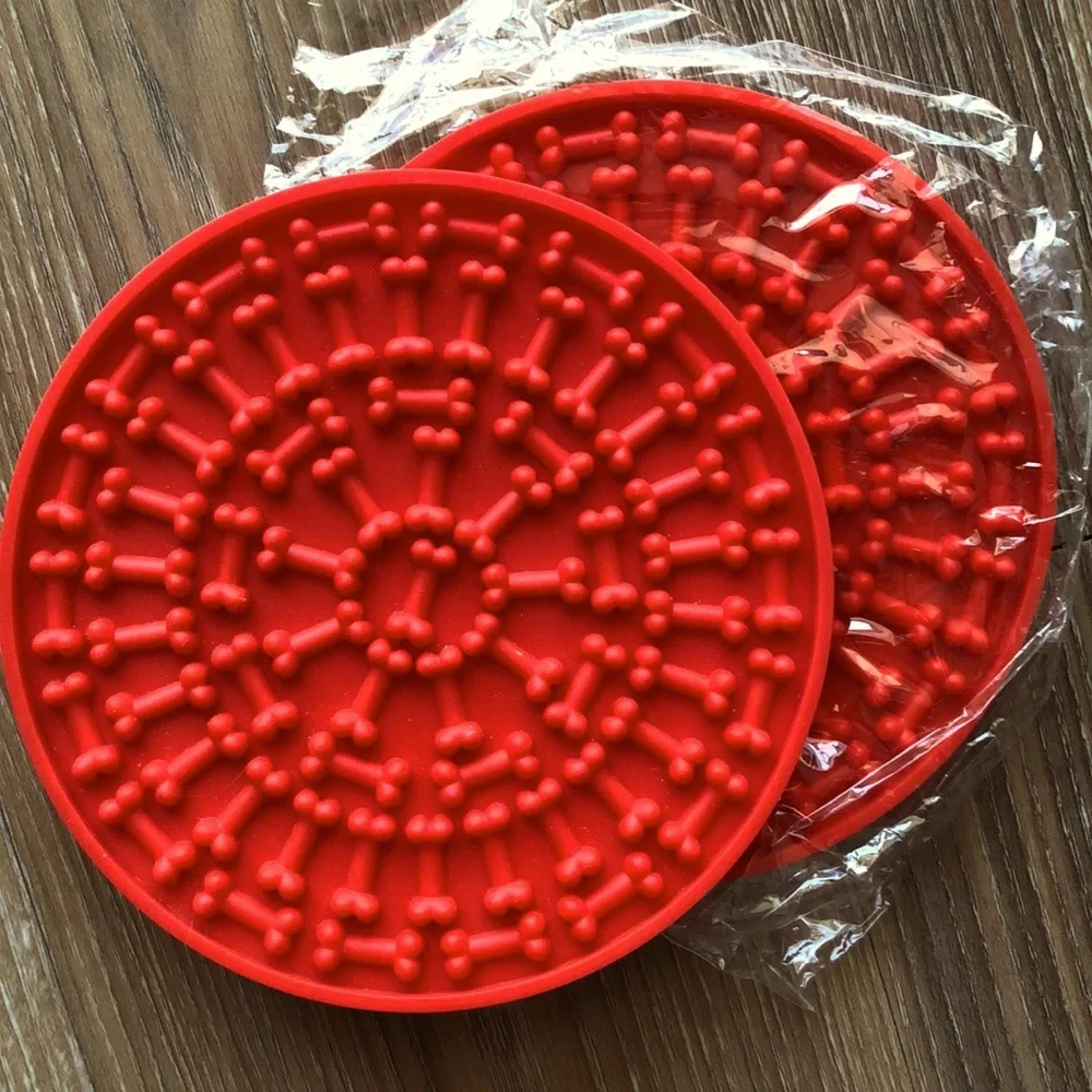 Dog Food Treat Mat Silicone With Suction Cup Self-Adhering Adjustable Red